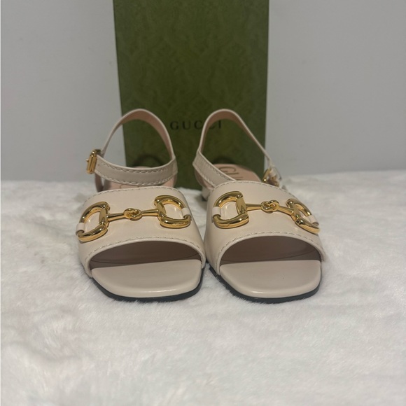 Gucci Women's Sandals with Gold Details - Picture 2 of 6